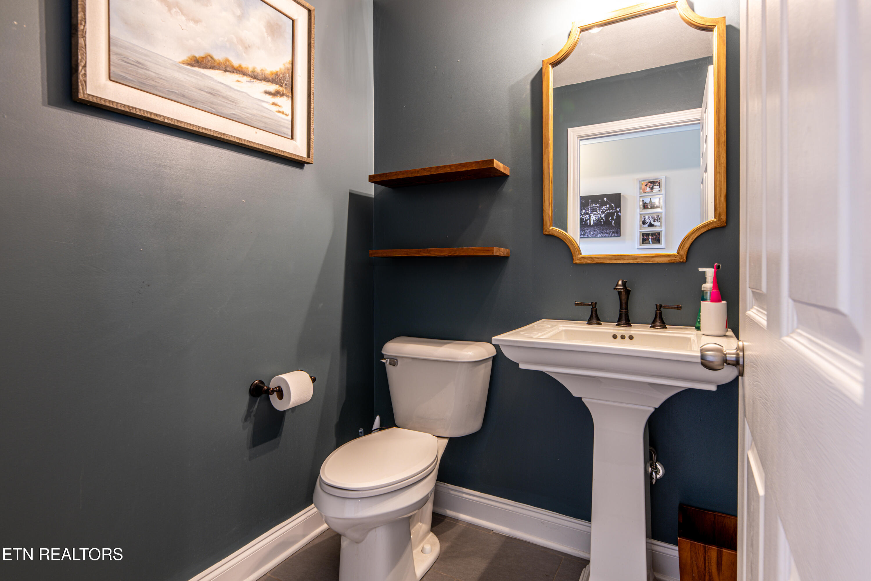 924 Crown Ridge Lane