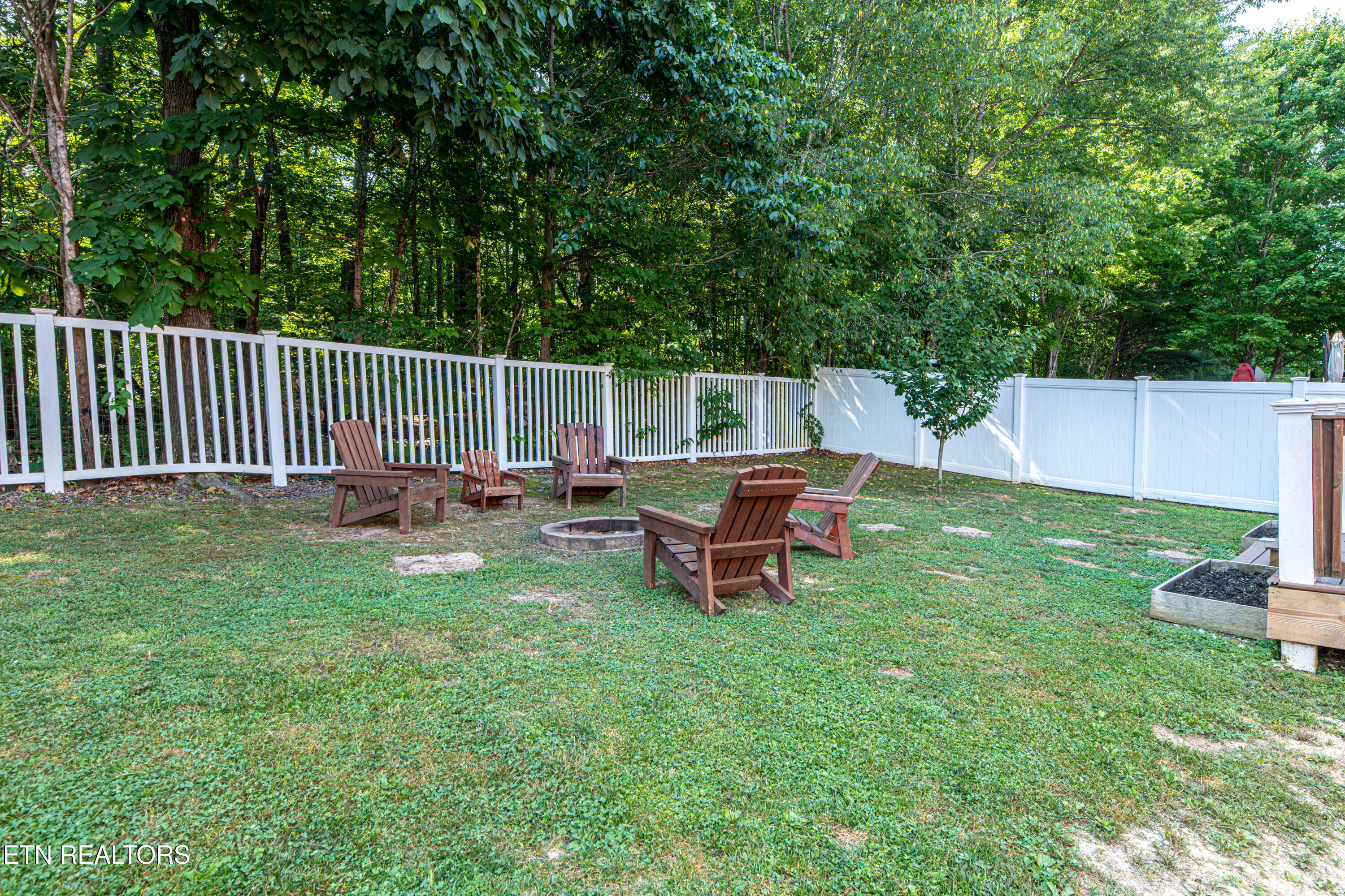 924 Crown Ridge Lane