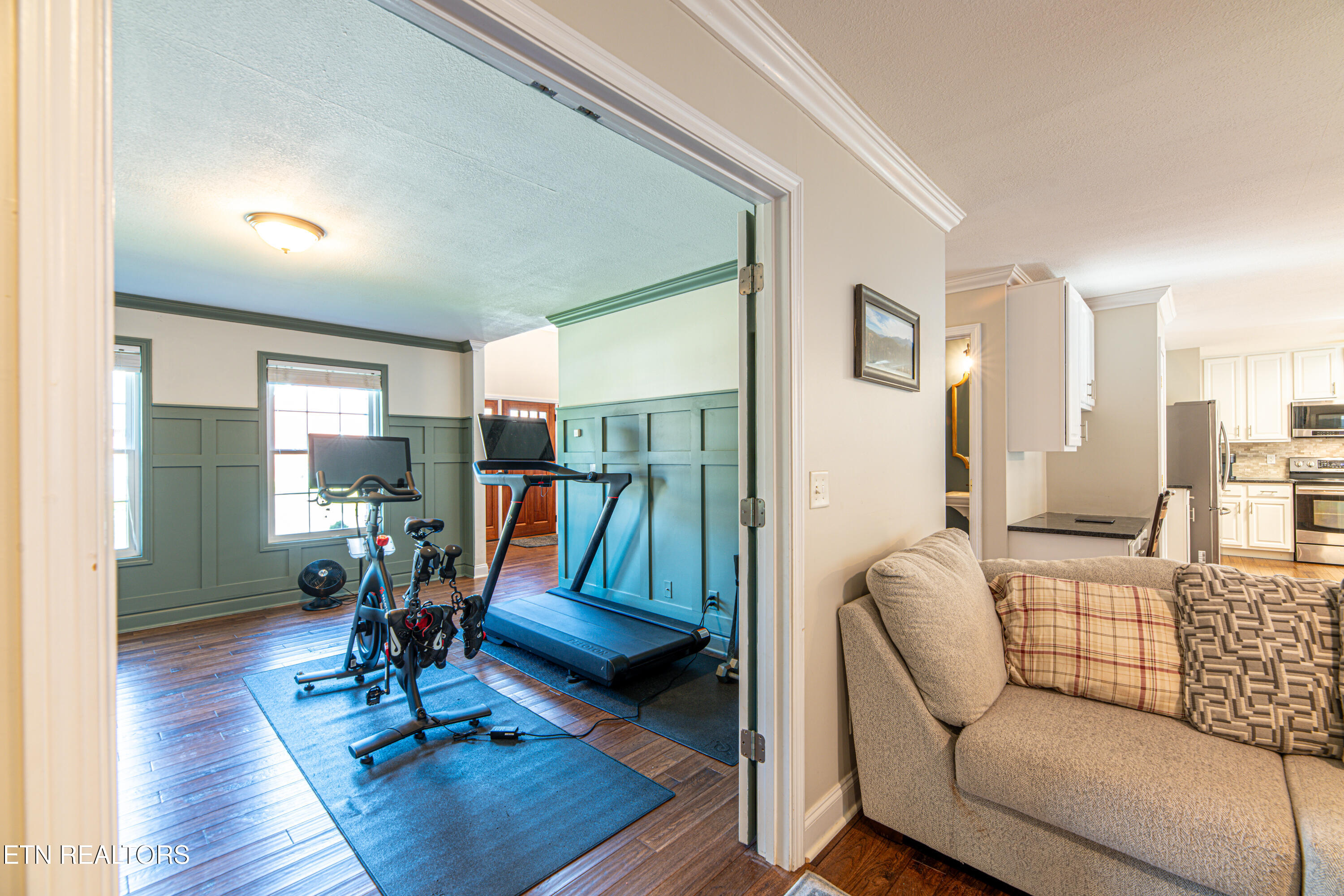 924 Crown Ridge Lane