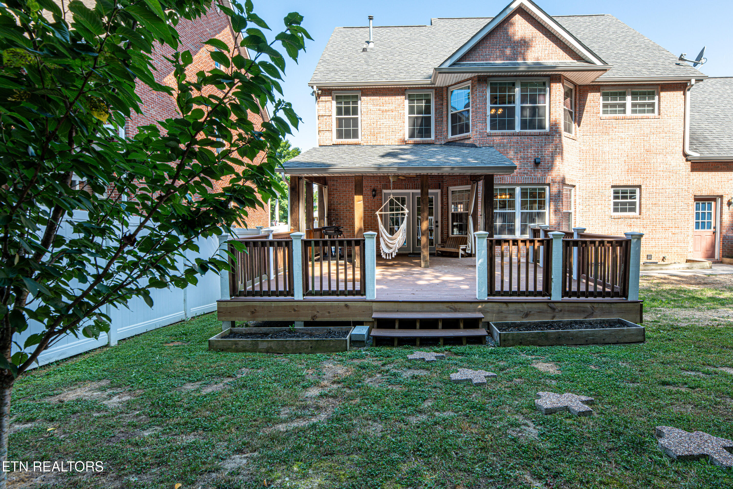 924 Crown Ridge Lane