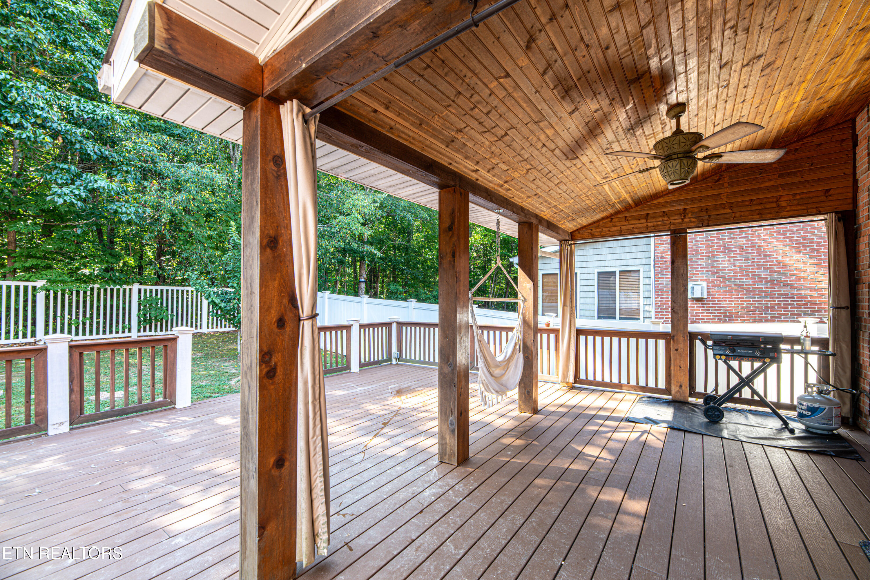 924 Crown Ridge Lane