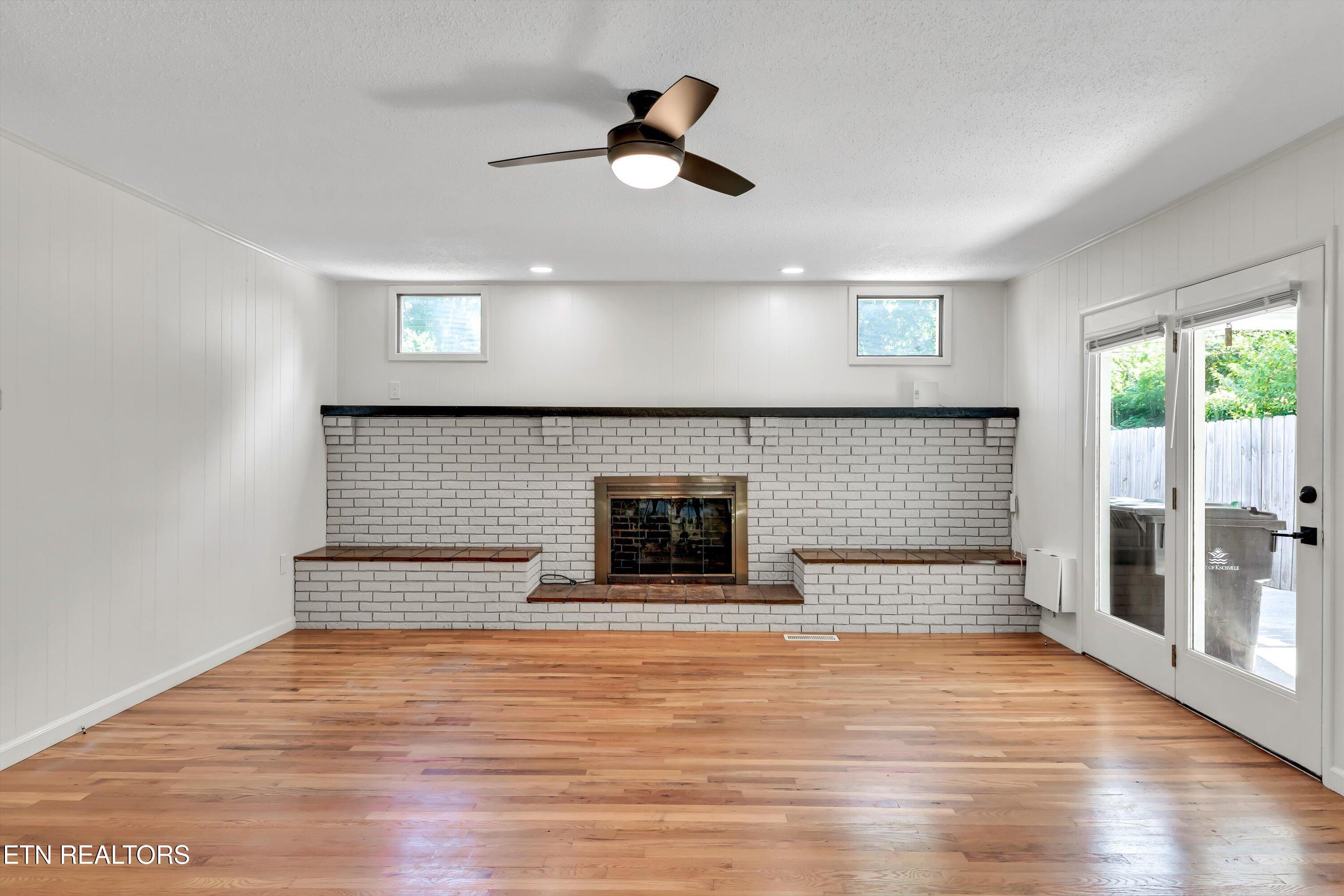 1925 Trotter Ave