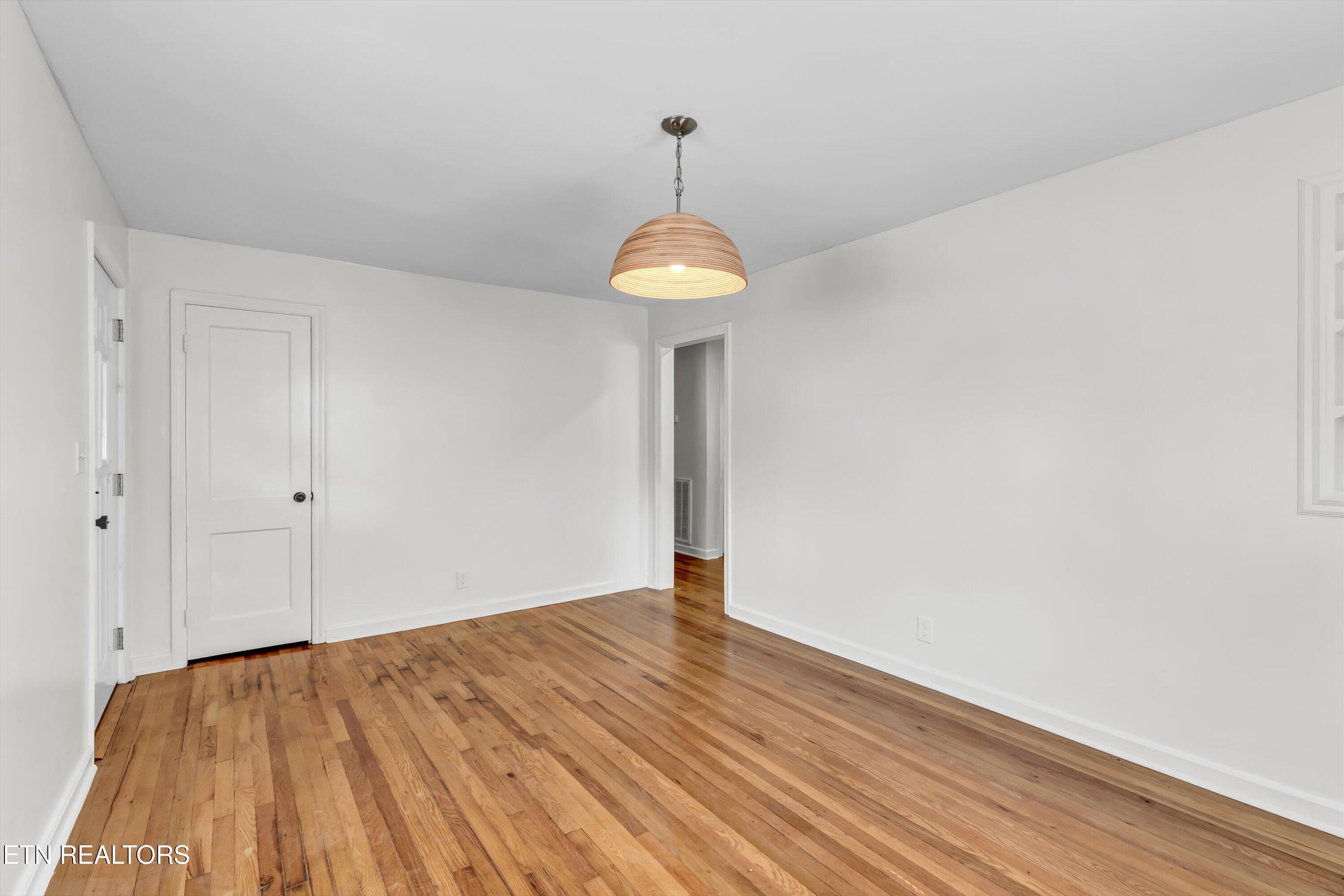 1925 Trotter Ave