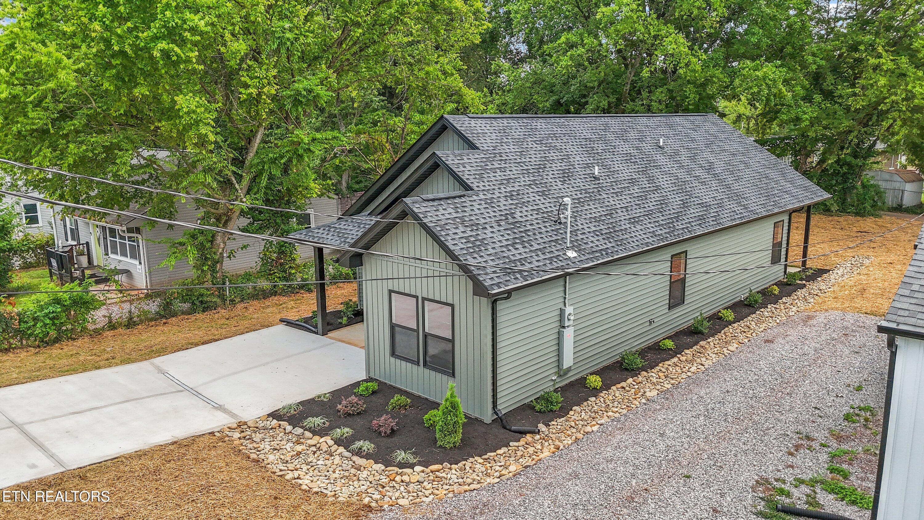 932 Avenue A