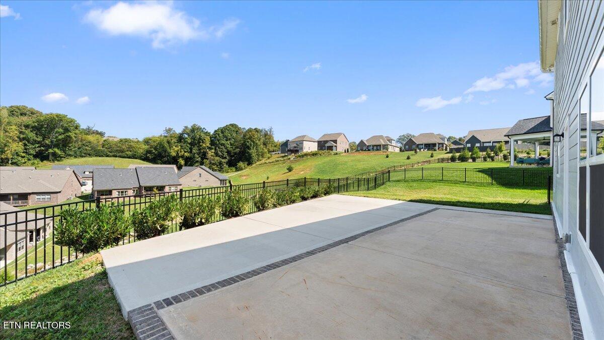 2622 Honey Locust Lane