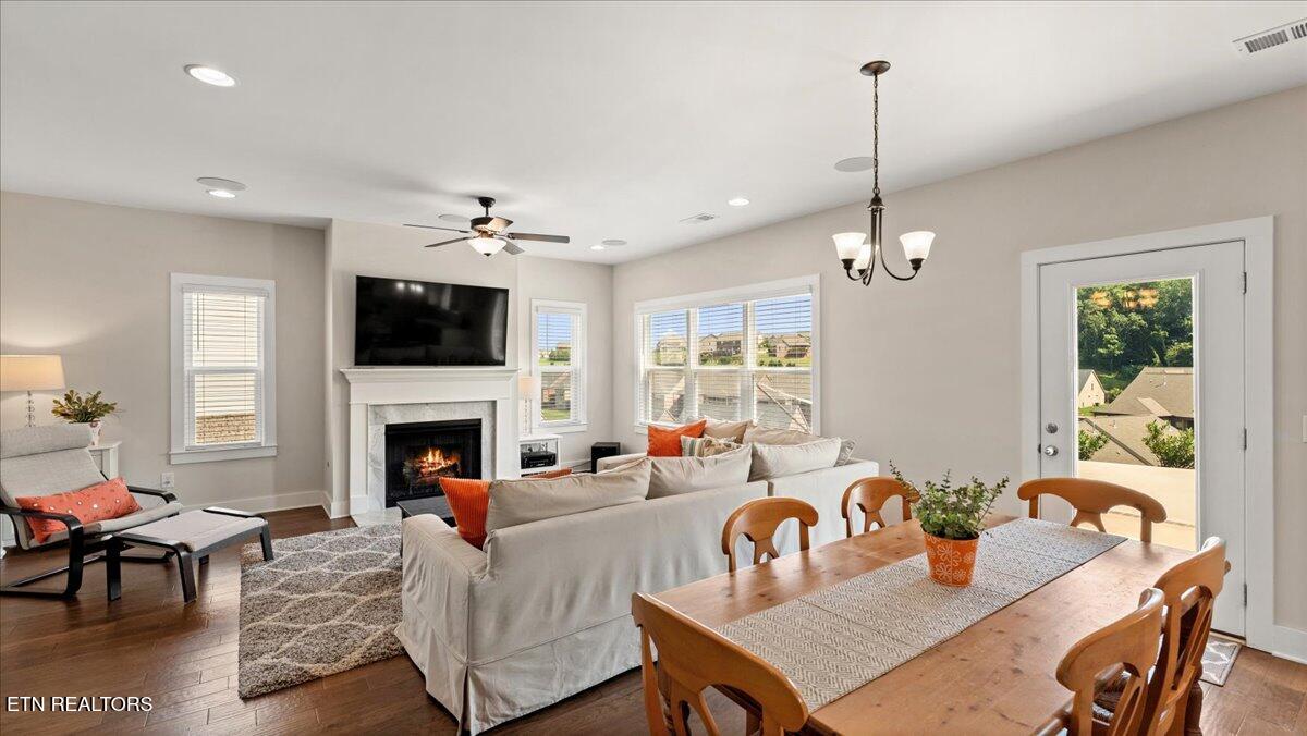 2622 Honey Locust Lane