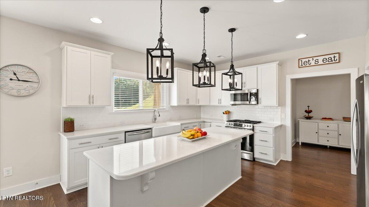 2622 Honey Locust Lane