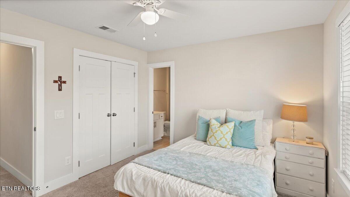 2622 Honey Locust Lane