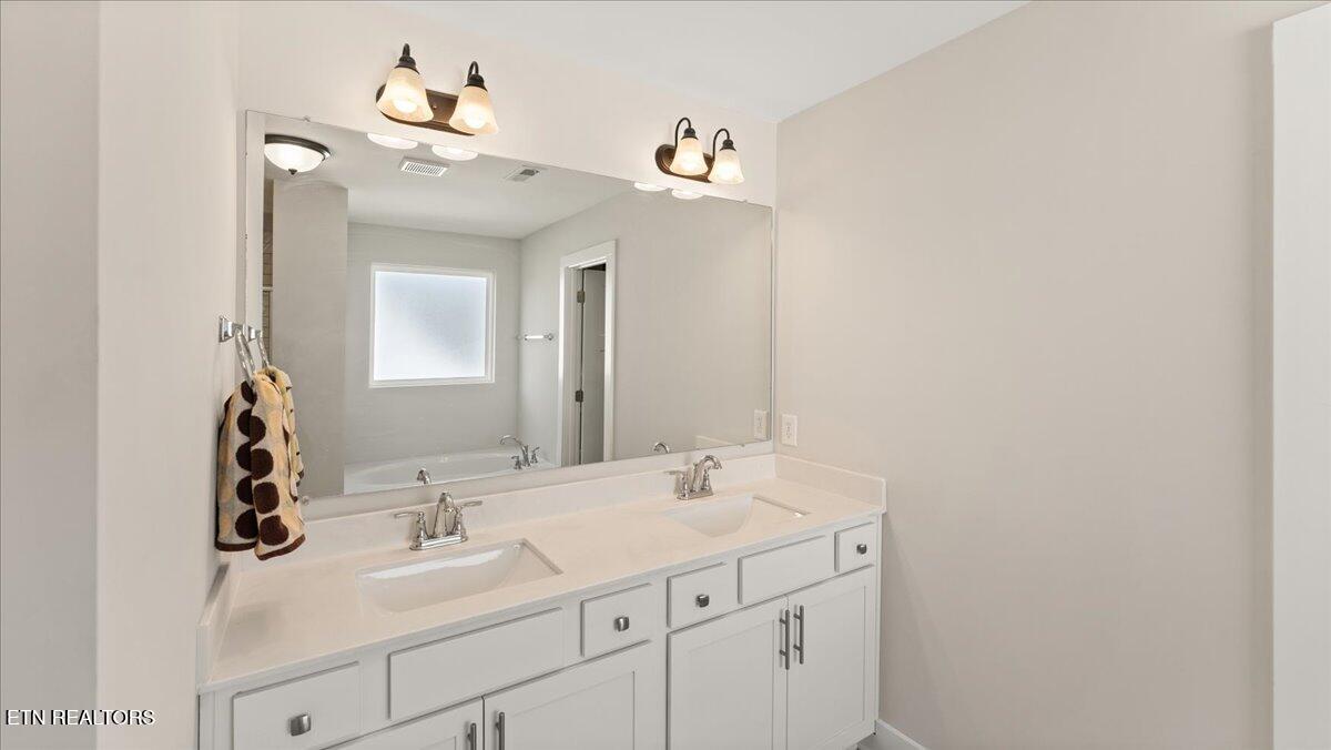 2622 Honey Locust Lane