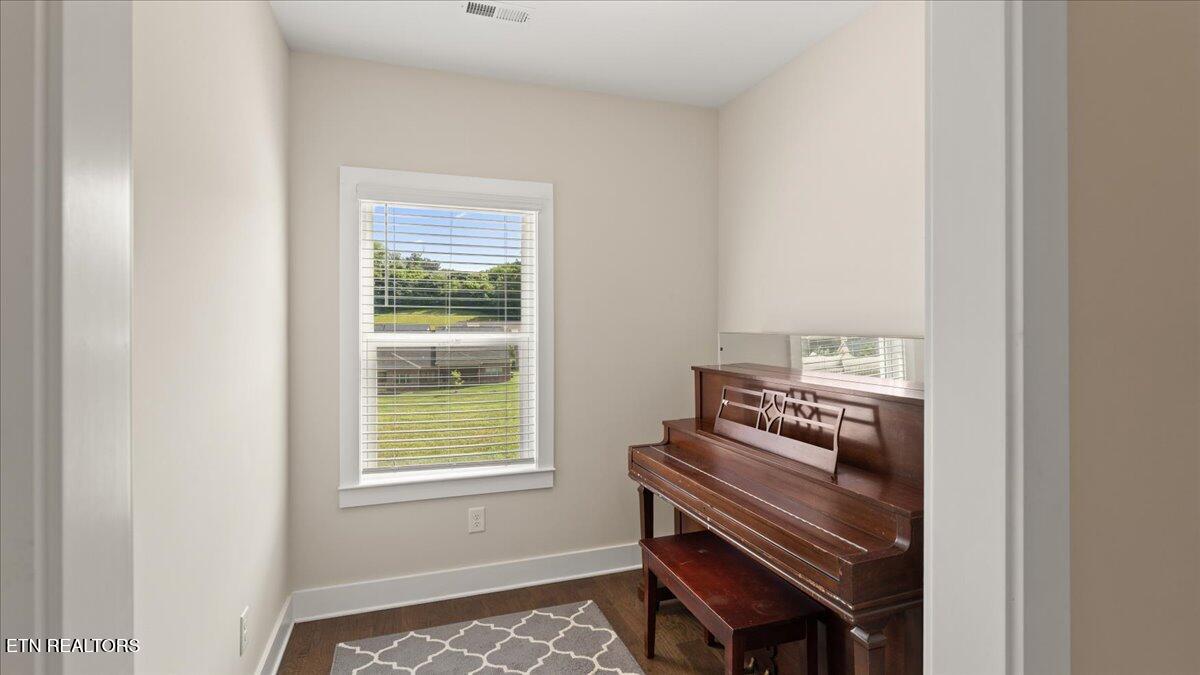 2622 Honey Locust Lane
