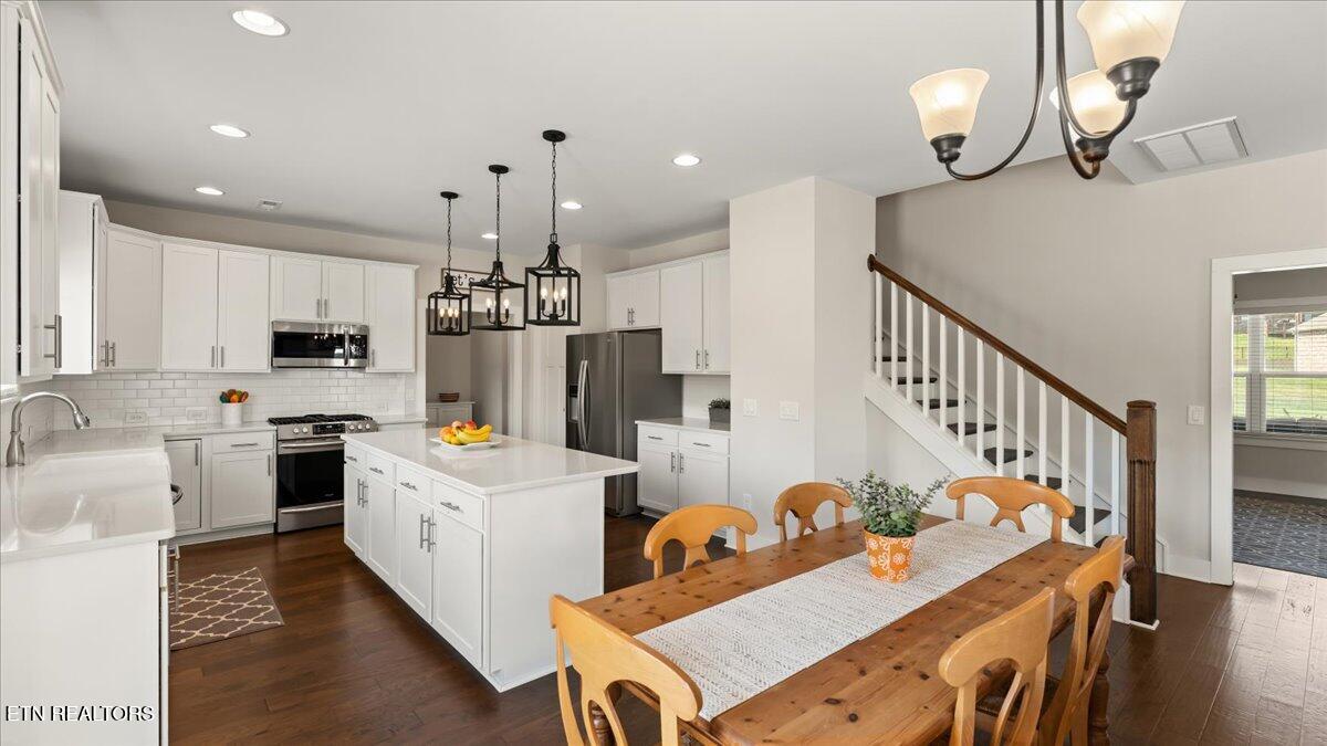 2622 Honey Locust Lane