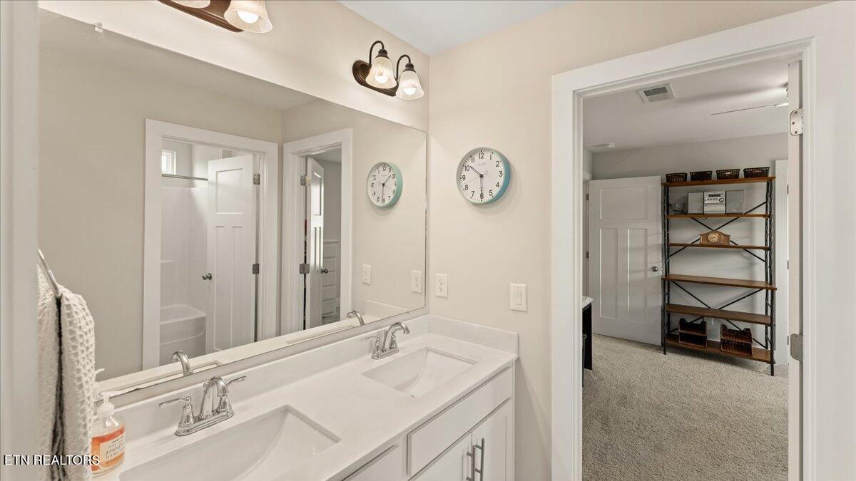 2622 Honey Locust Lane