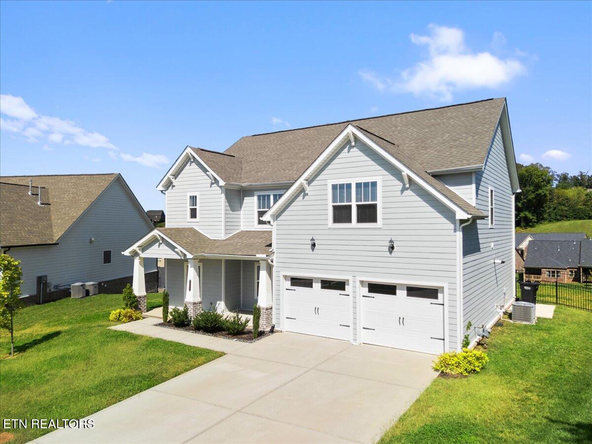 2622 Honey Locust Lane