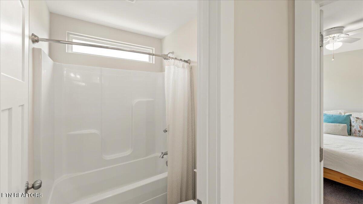 2622 Honey Locust Lane