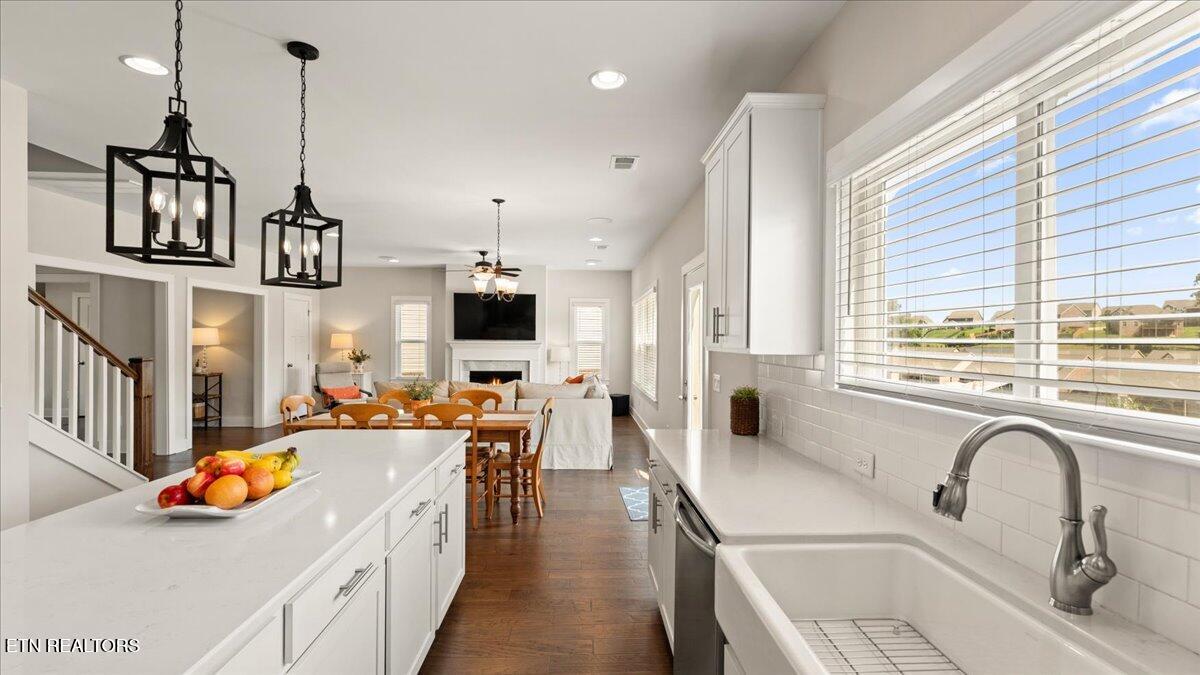 2622 Honey Locust Lane