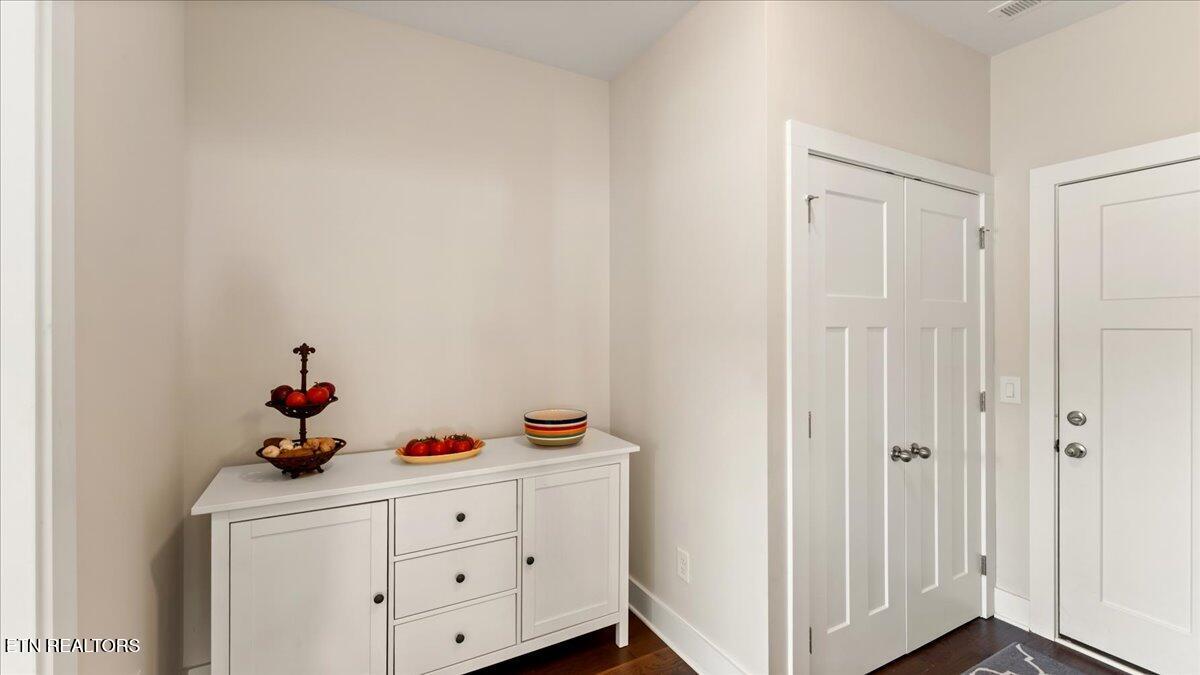 2622 Honey Locust Lane