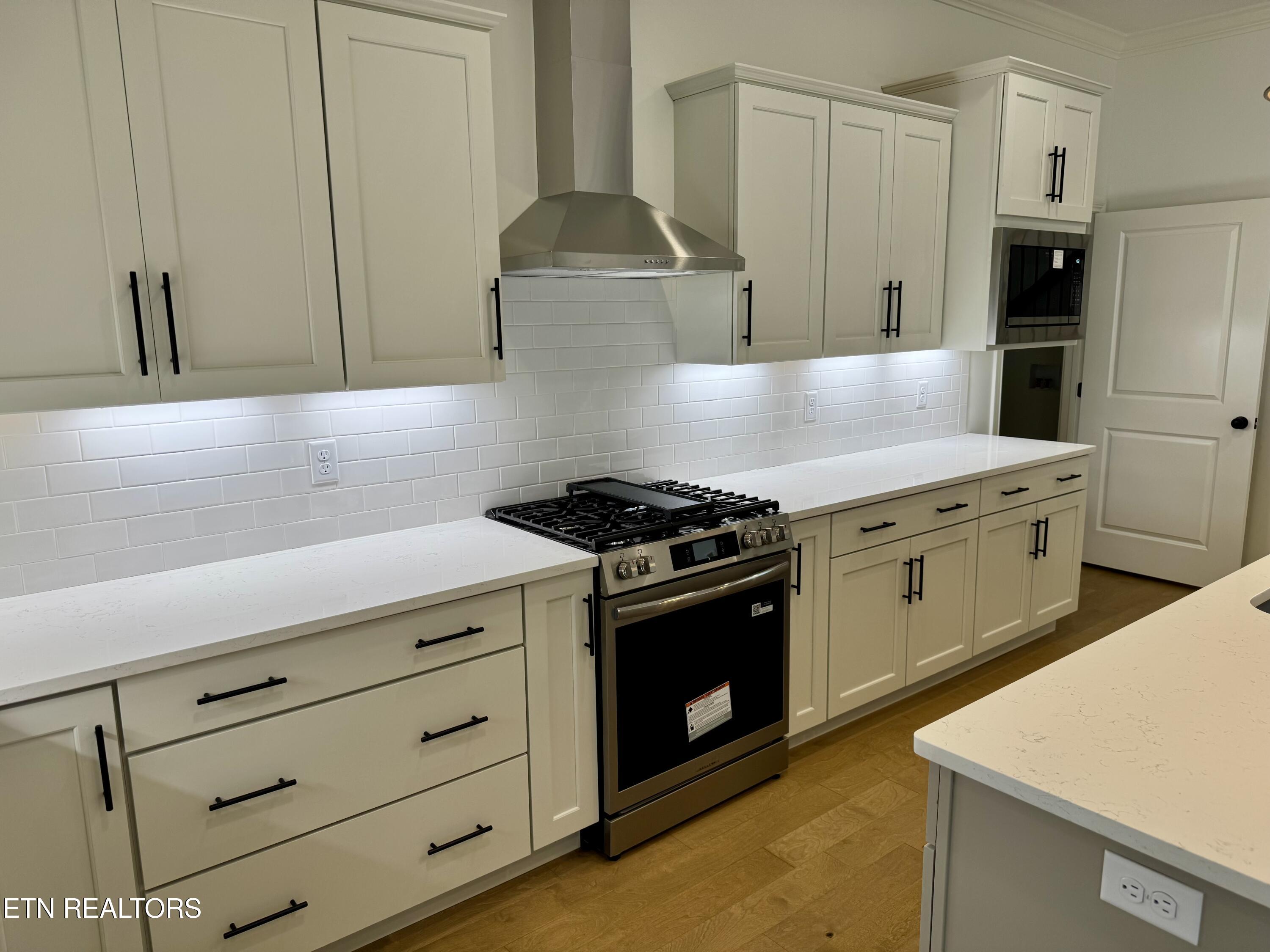 12023 Avery Manor Lane