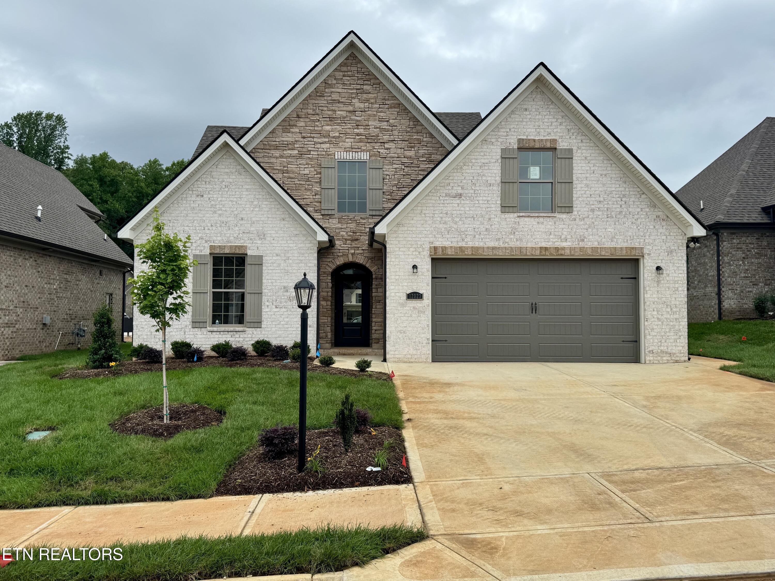12023 Avery Manor Lane