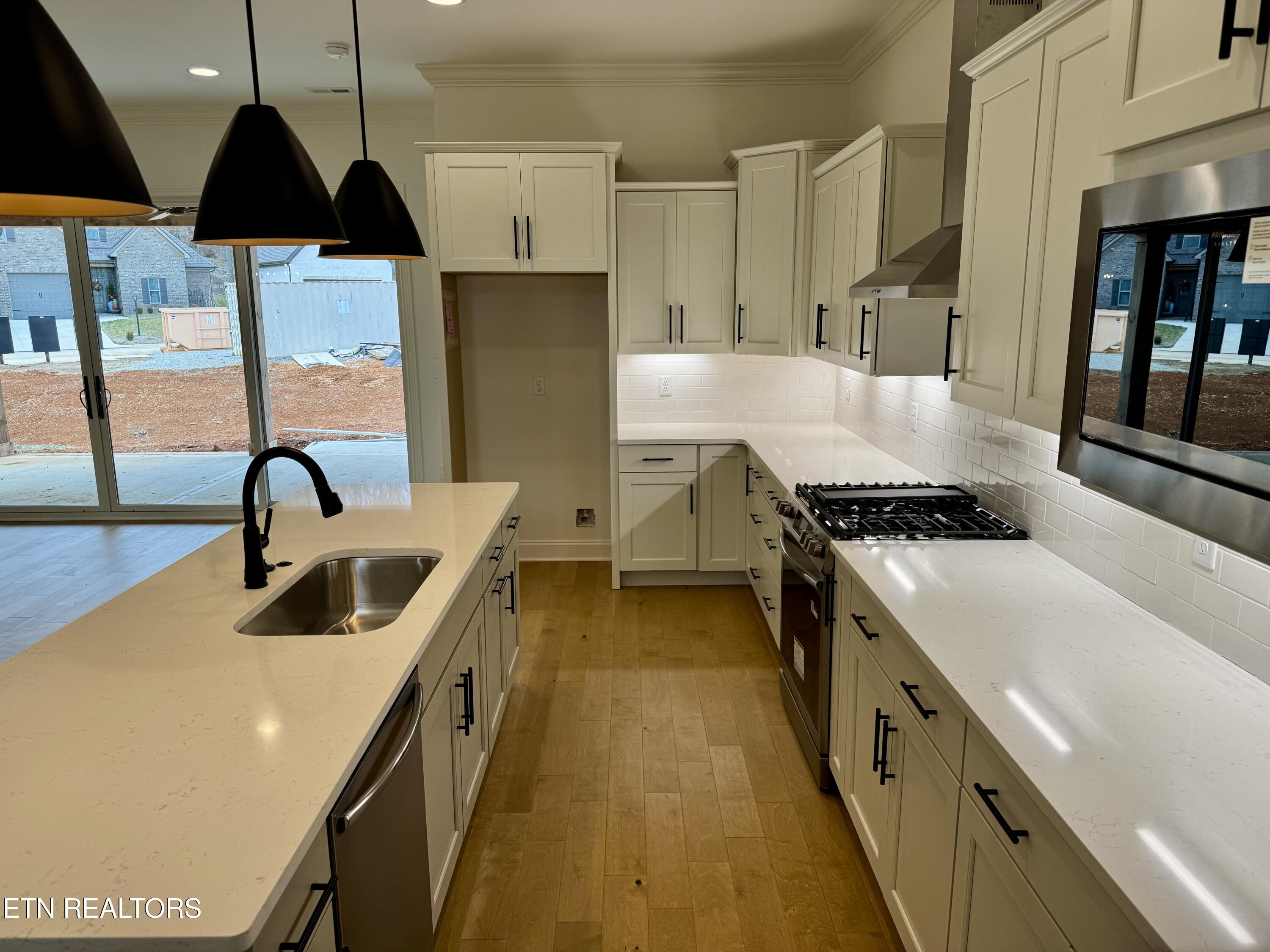 12023 Avery Manor Lane