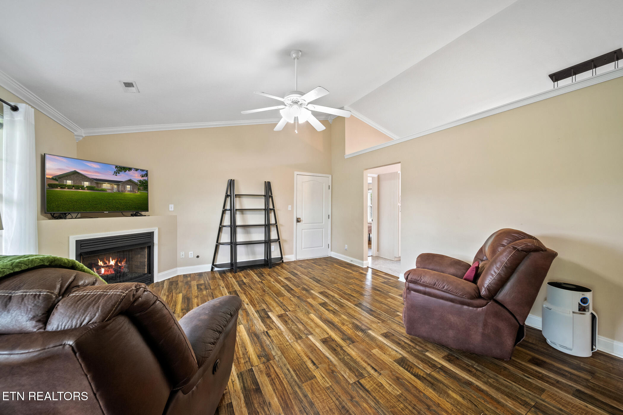 944 Mossy Grove Lane