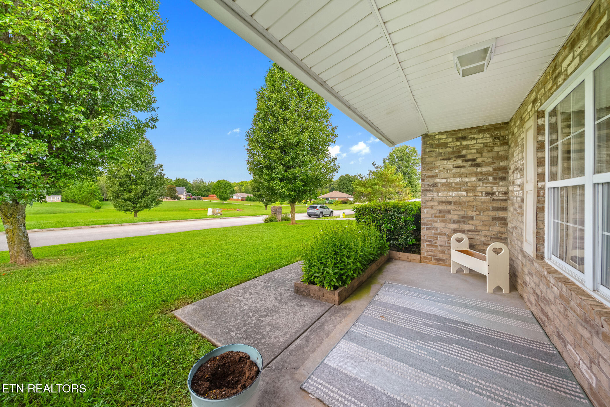 944 Mossy Grove Lane