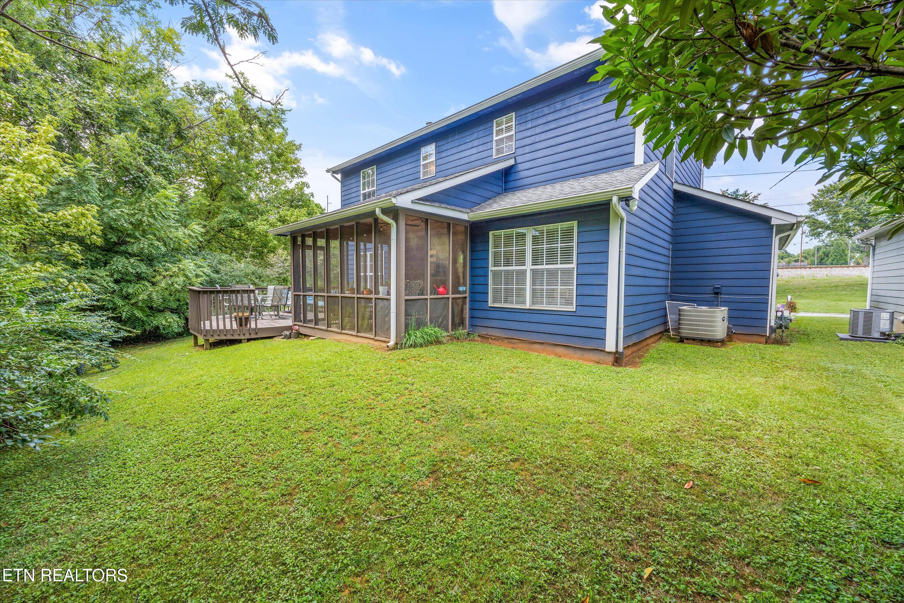 8350 Longcreek Lane