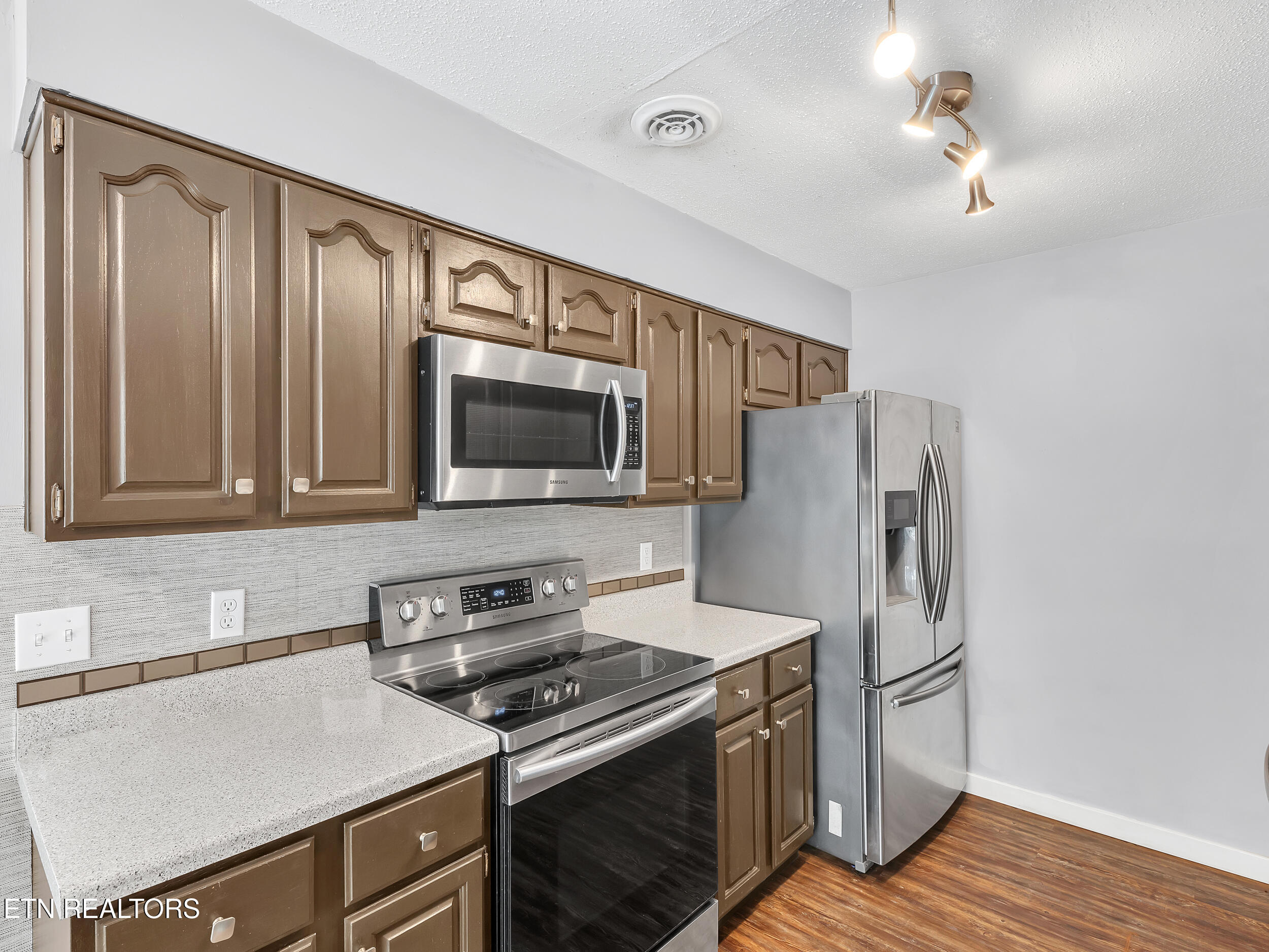 1432 Newcross Rd