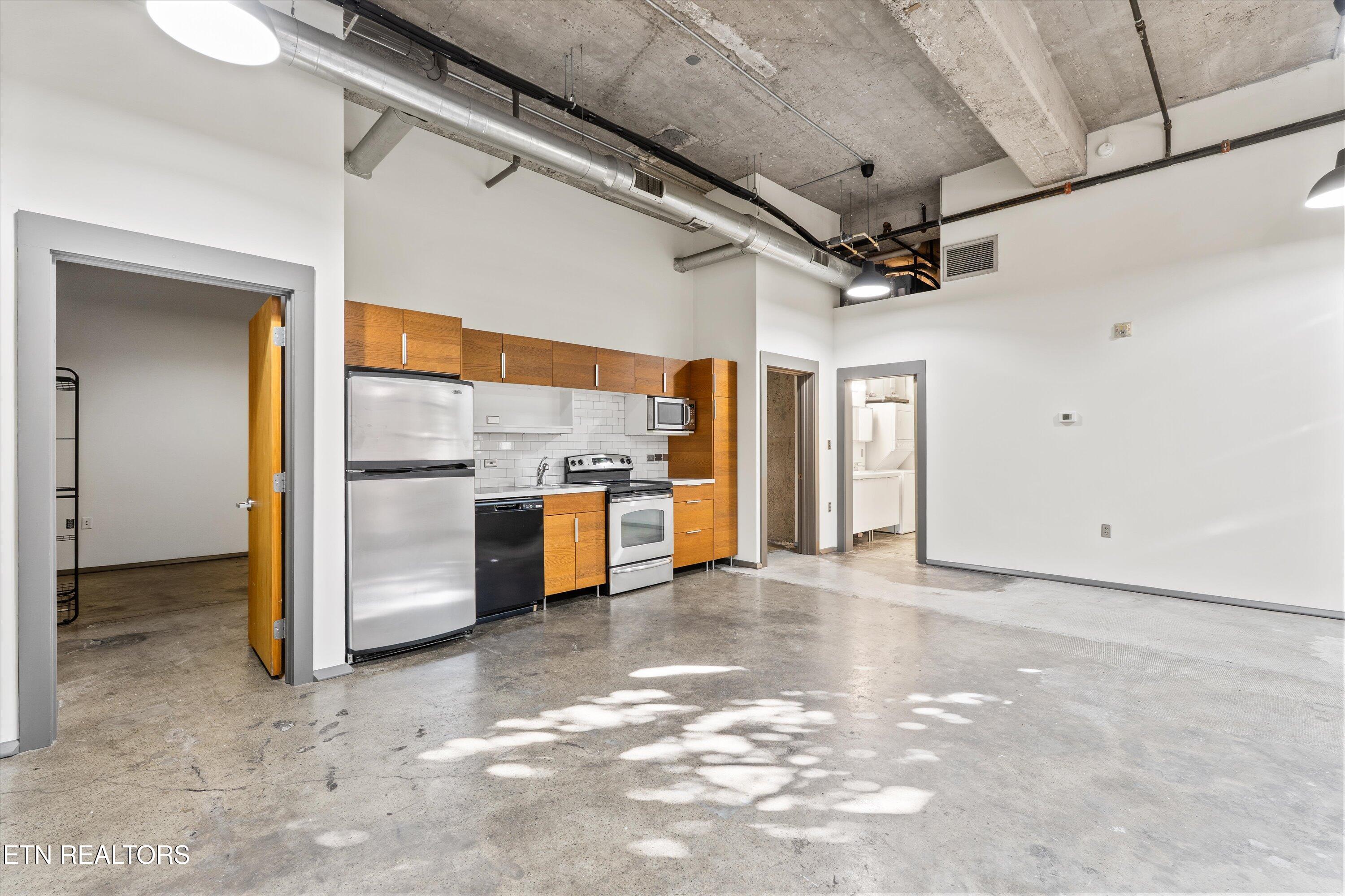 103 State St