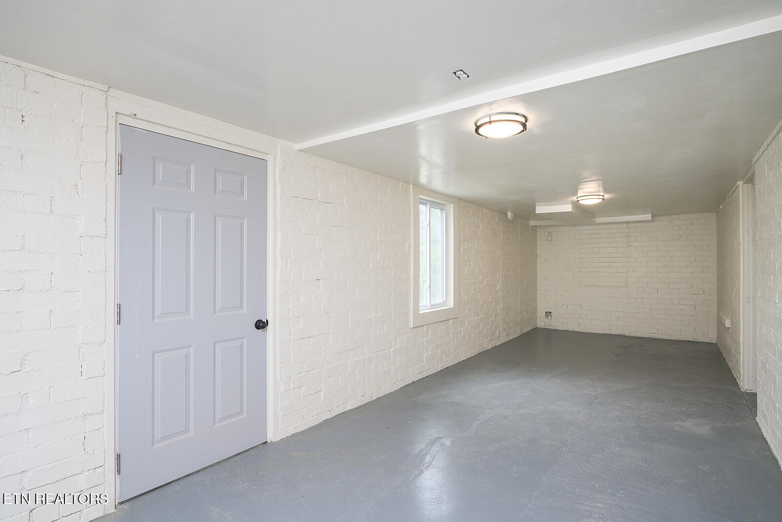831 W Ford Valley Rd