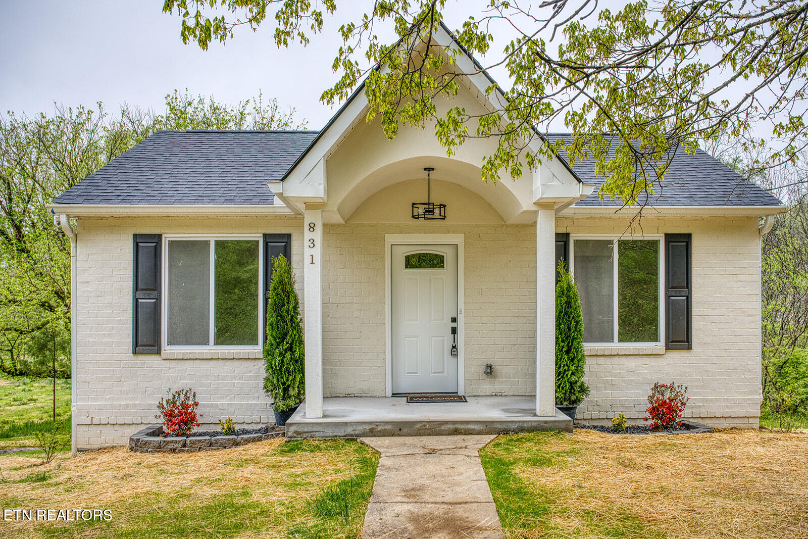 831 W Ford Valley Rd