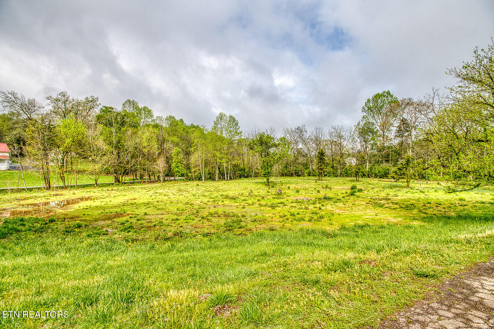 831 W Ford Valley Rd