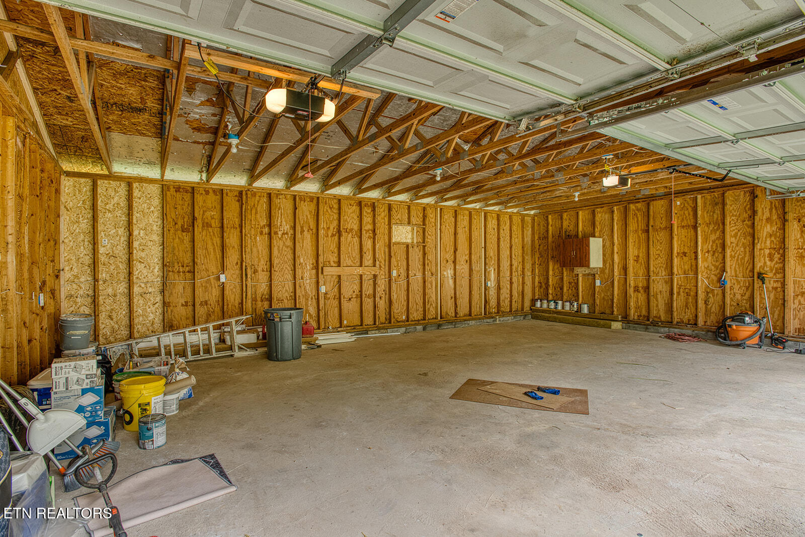831 W Ford Valley Rd