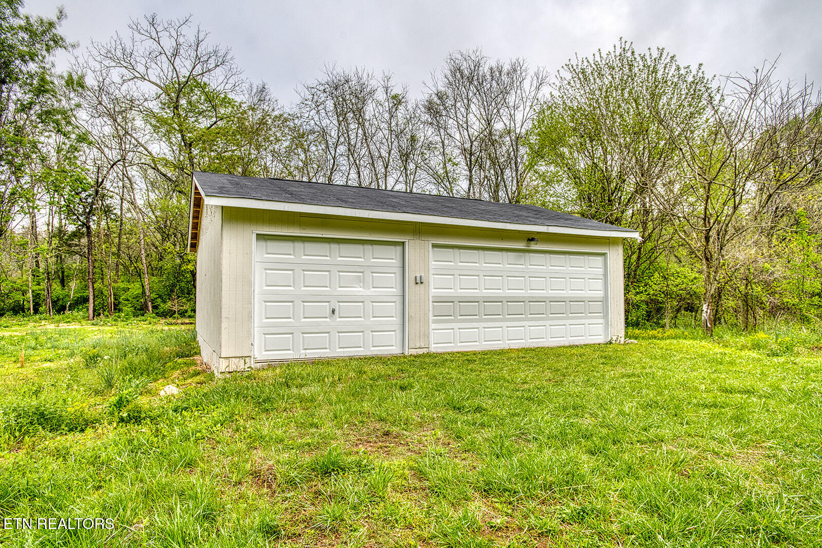 831 W Ford Valley Rd
