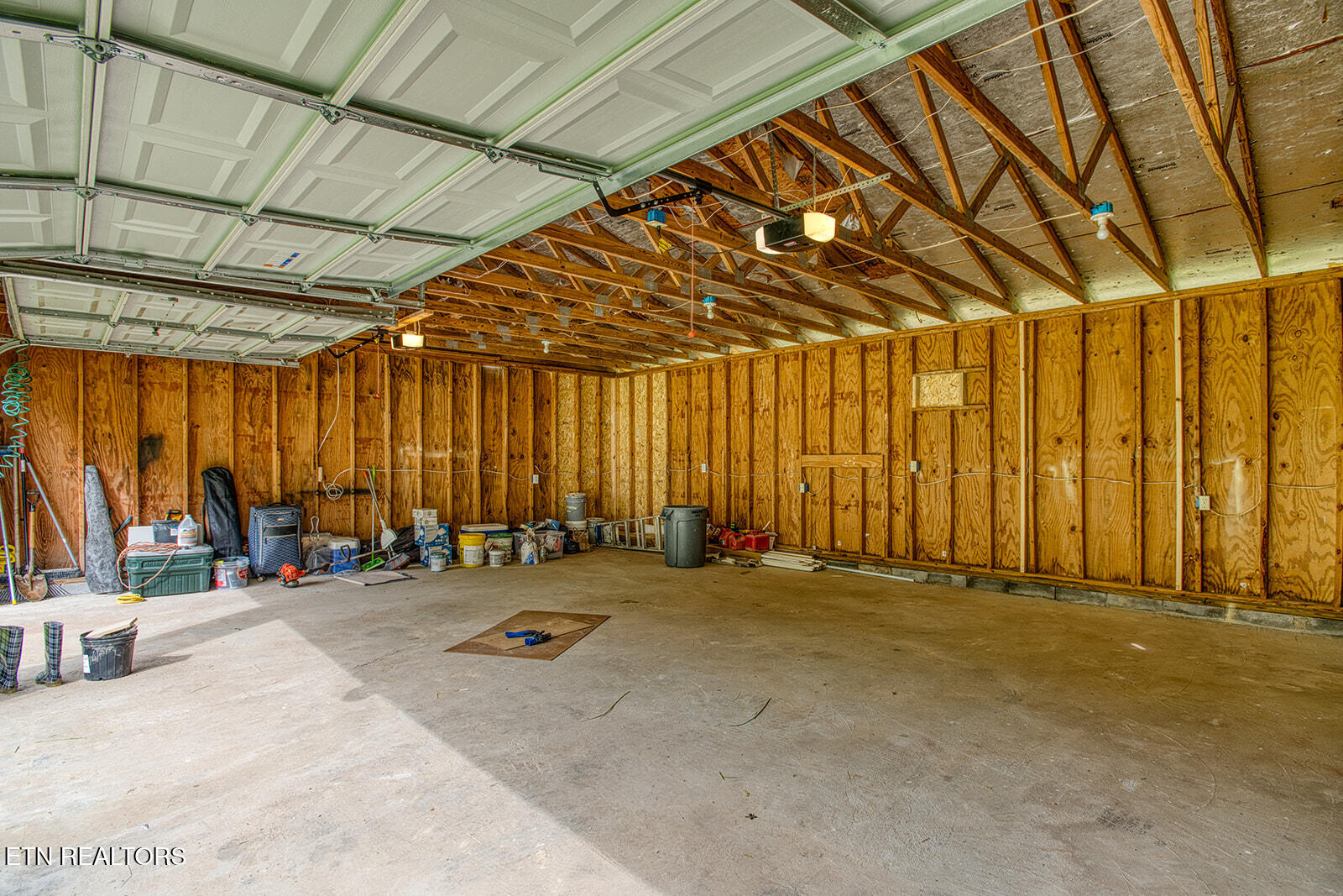 831 W Ford Valley Rd