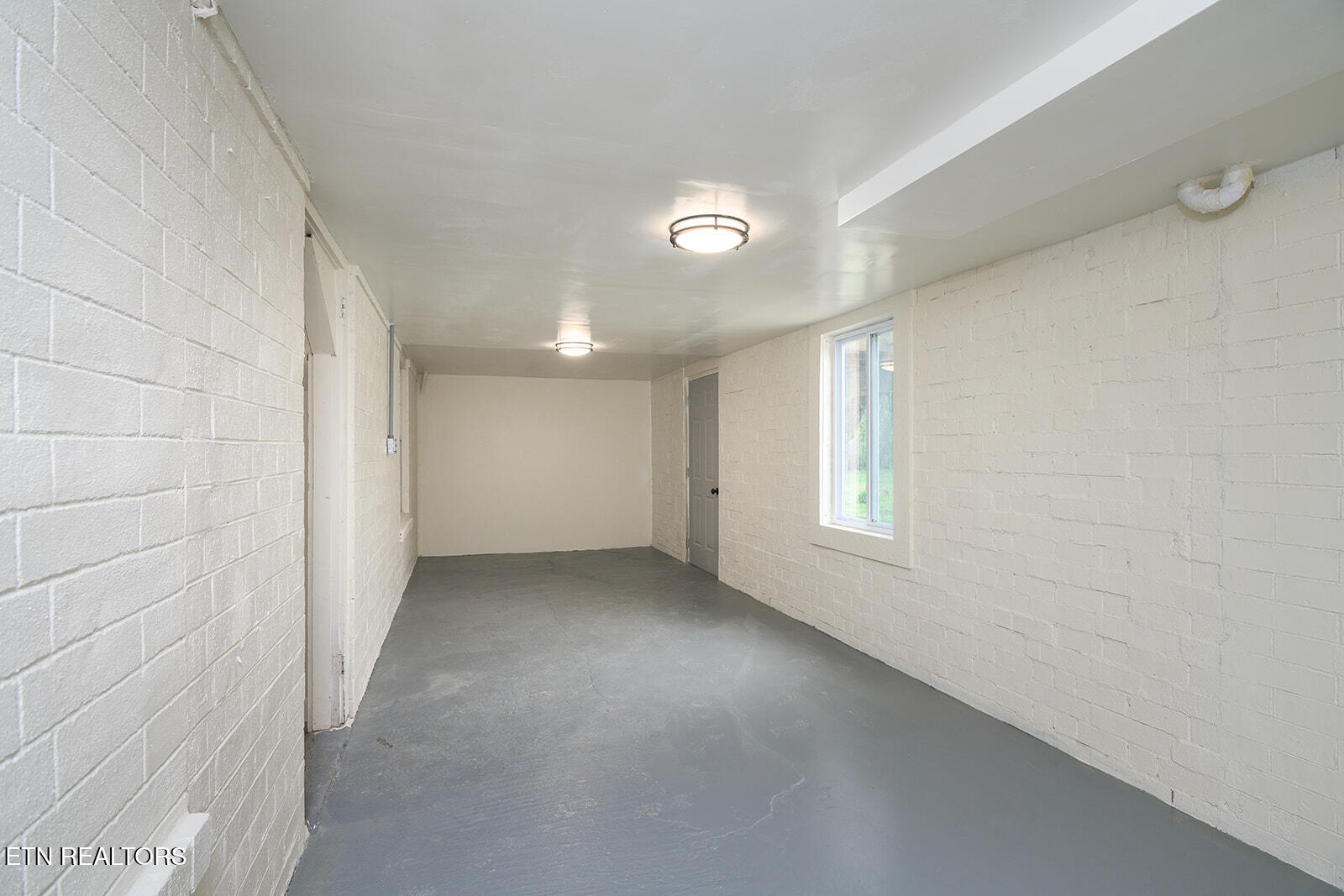 831 W Ford Valley Rd