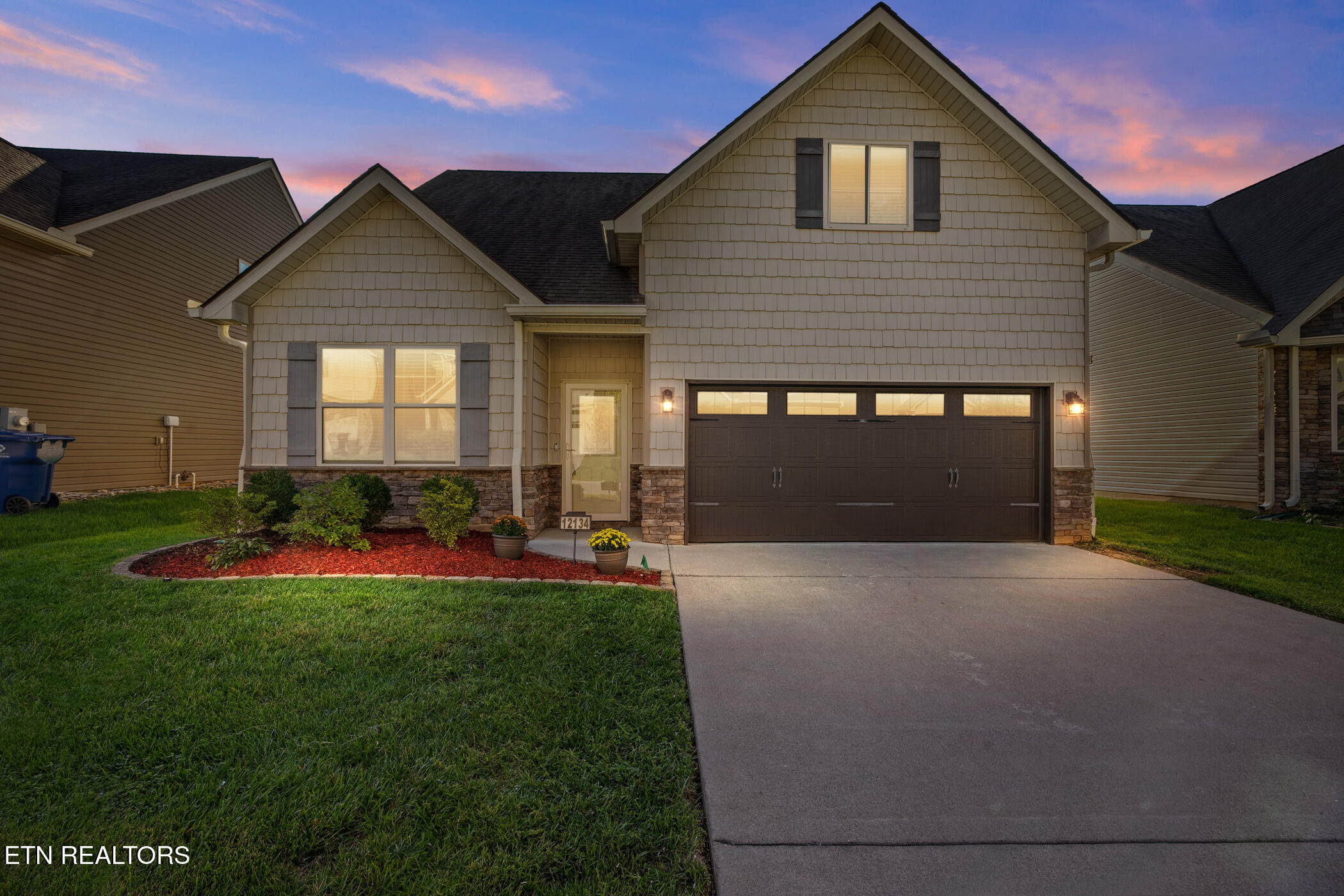 12134 Woodhollow Lane