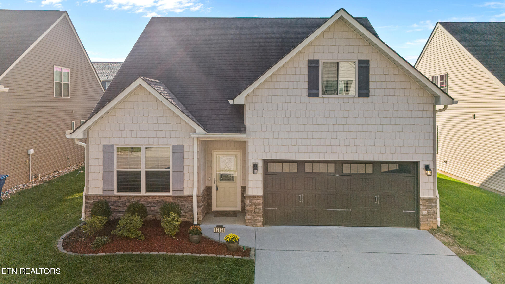 12134 Woodhollow Lane