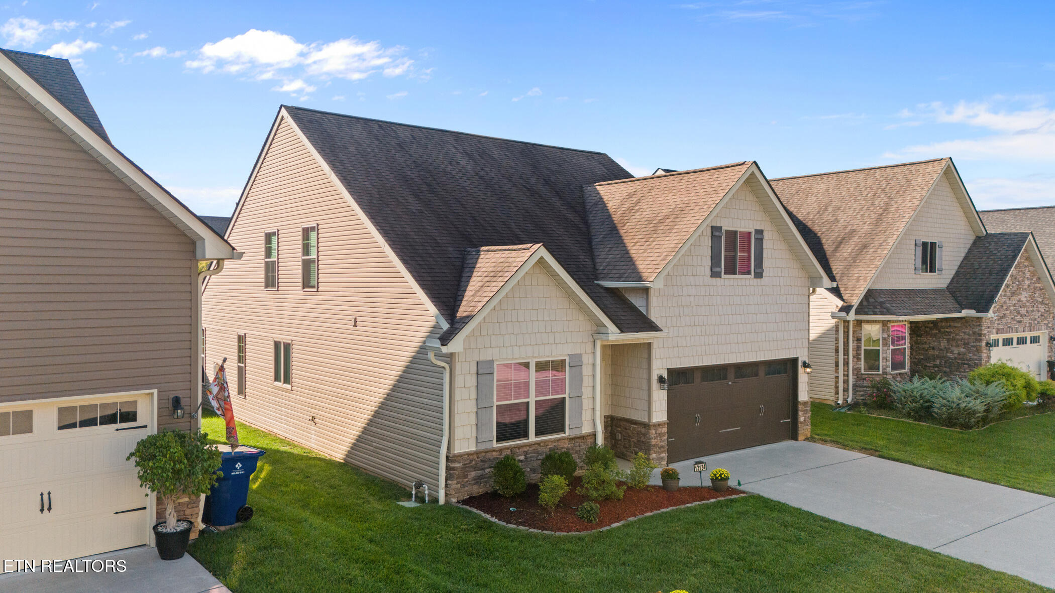 12134 Woodhollow Lane