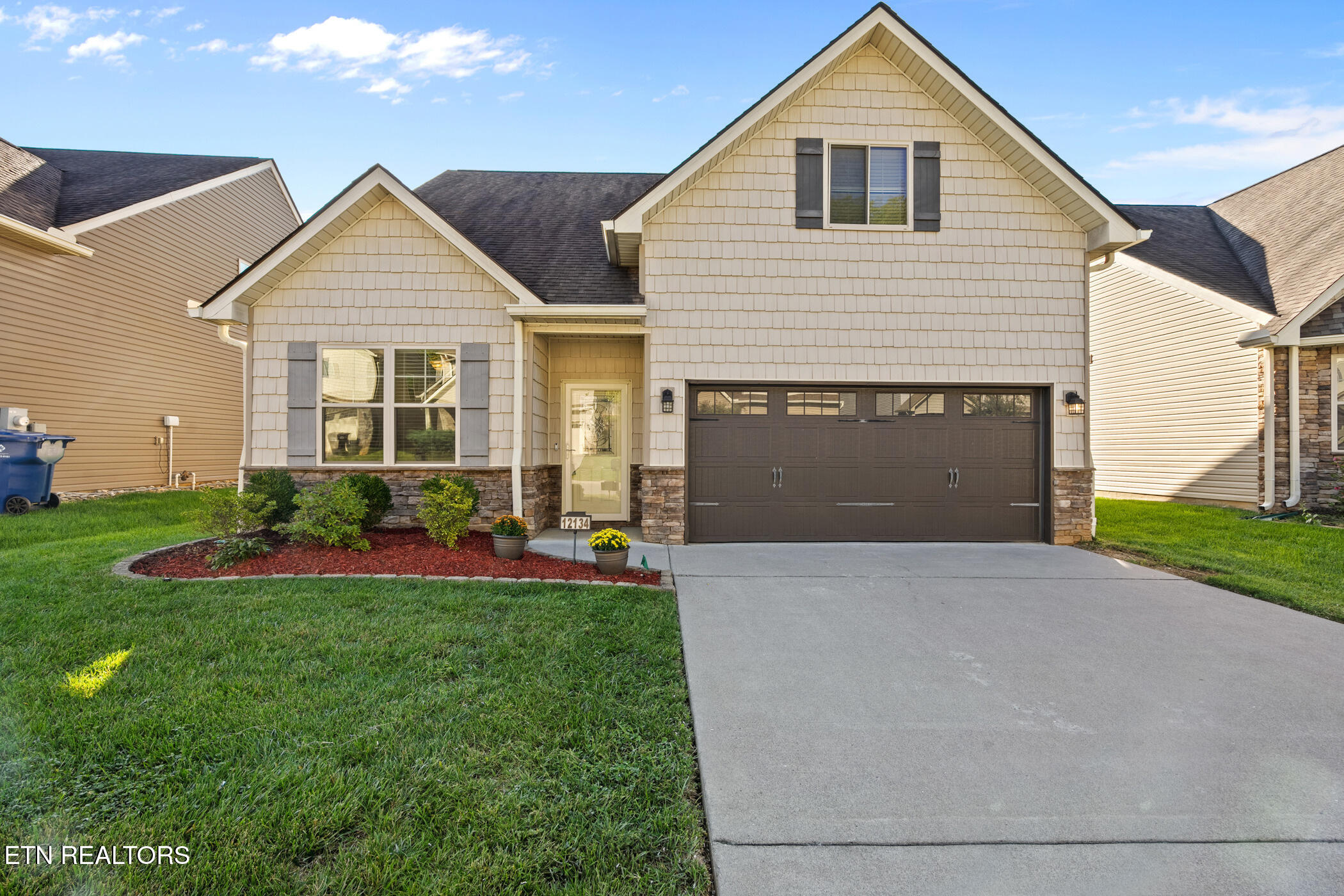 12134 Woodhollow Lane