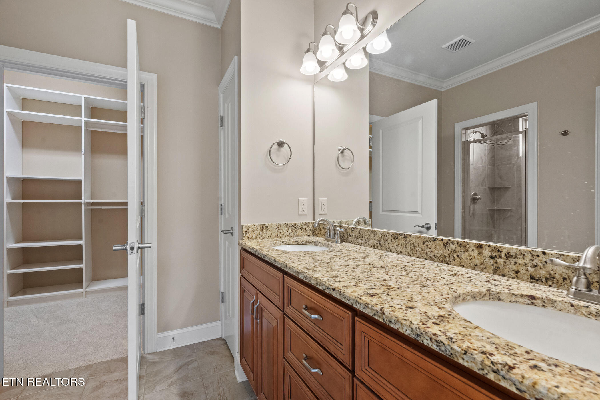 12134 Woodhollow Lane
