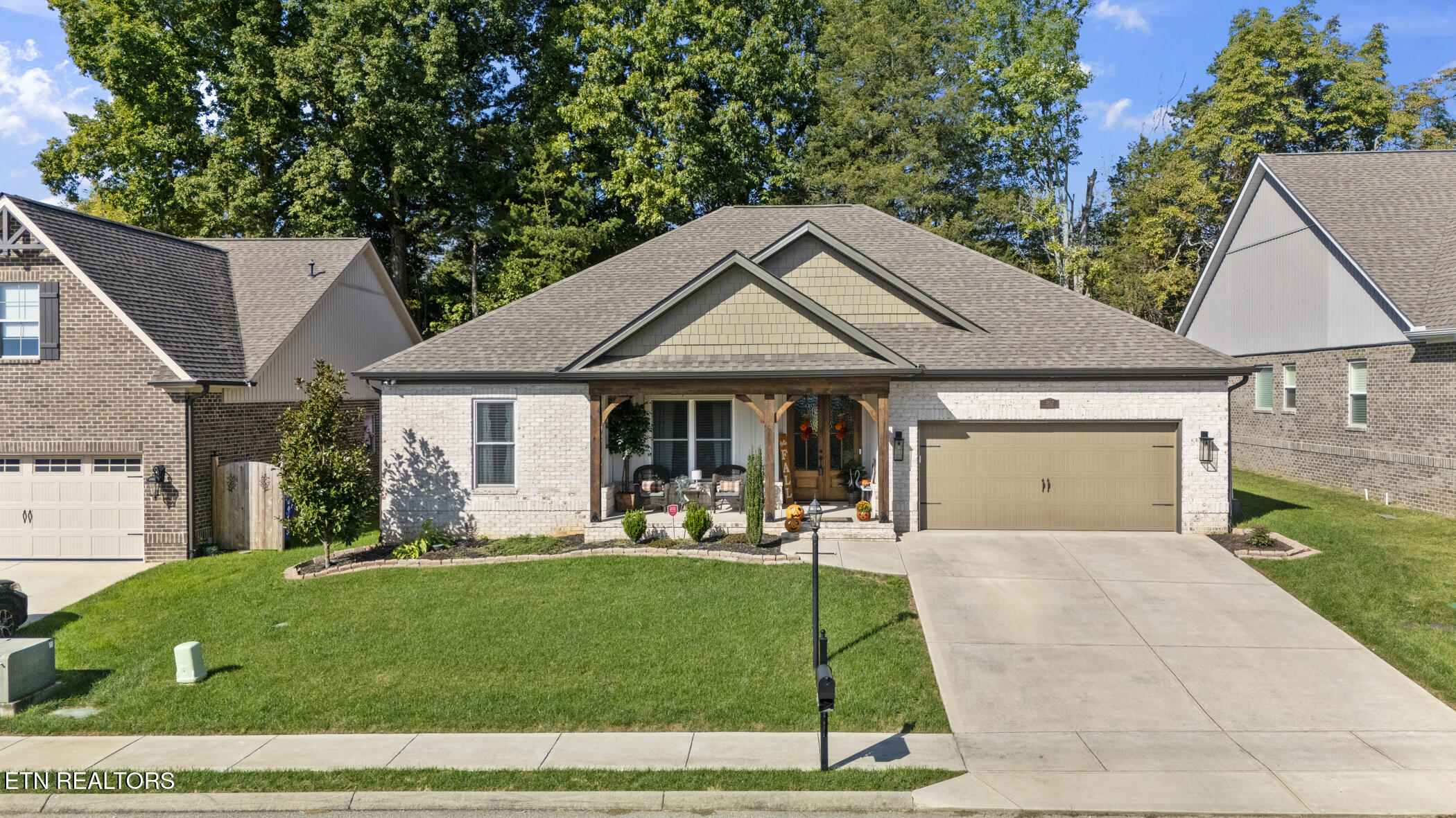 7857 Saddlebrooke Drive