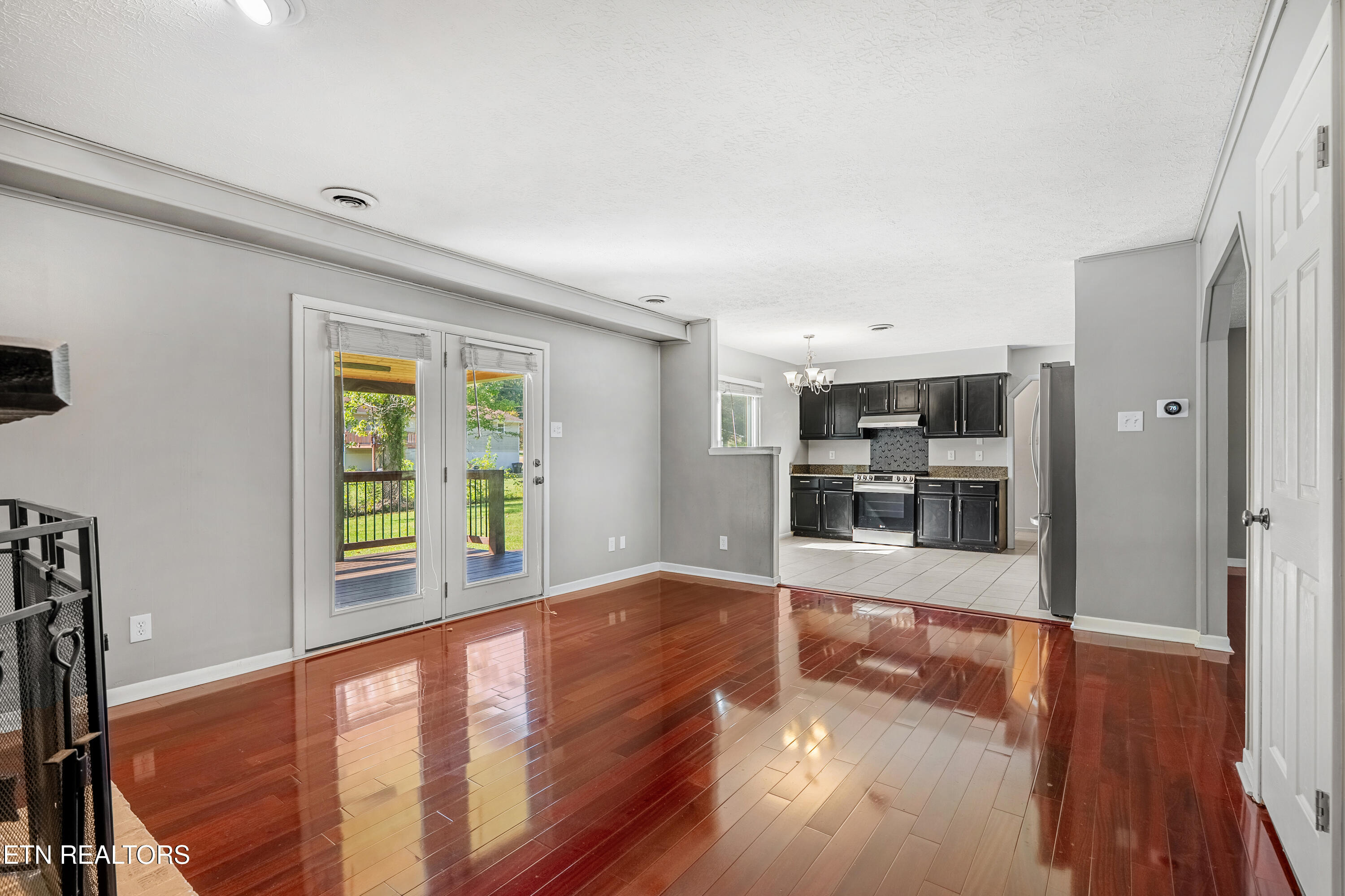 417 Oran Rd