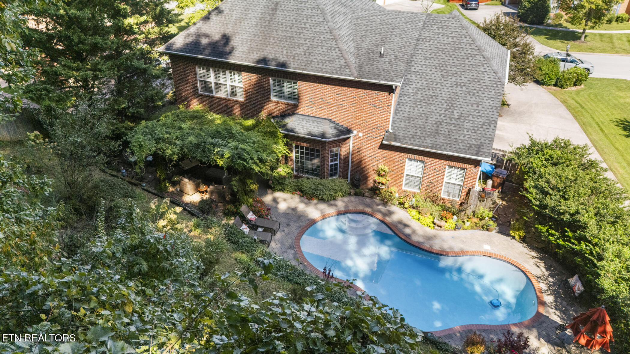 541 Glen Abbey Blvd