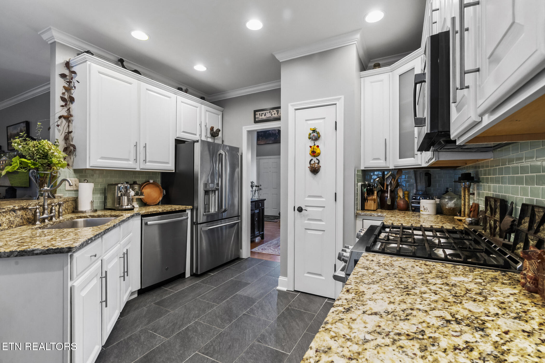 541 Glen Abbey Blvd