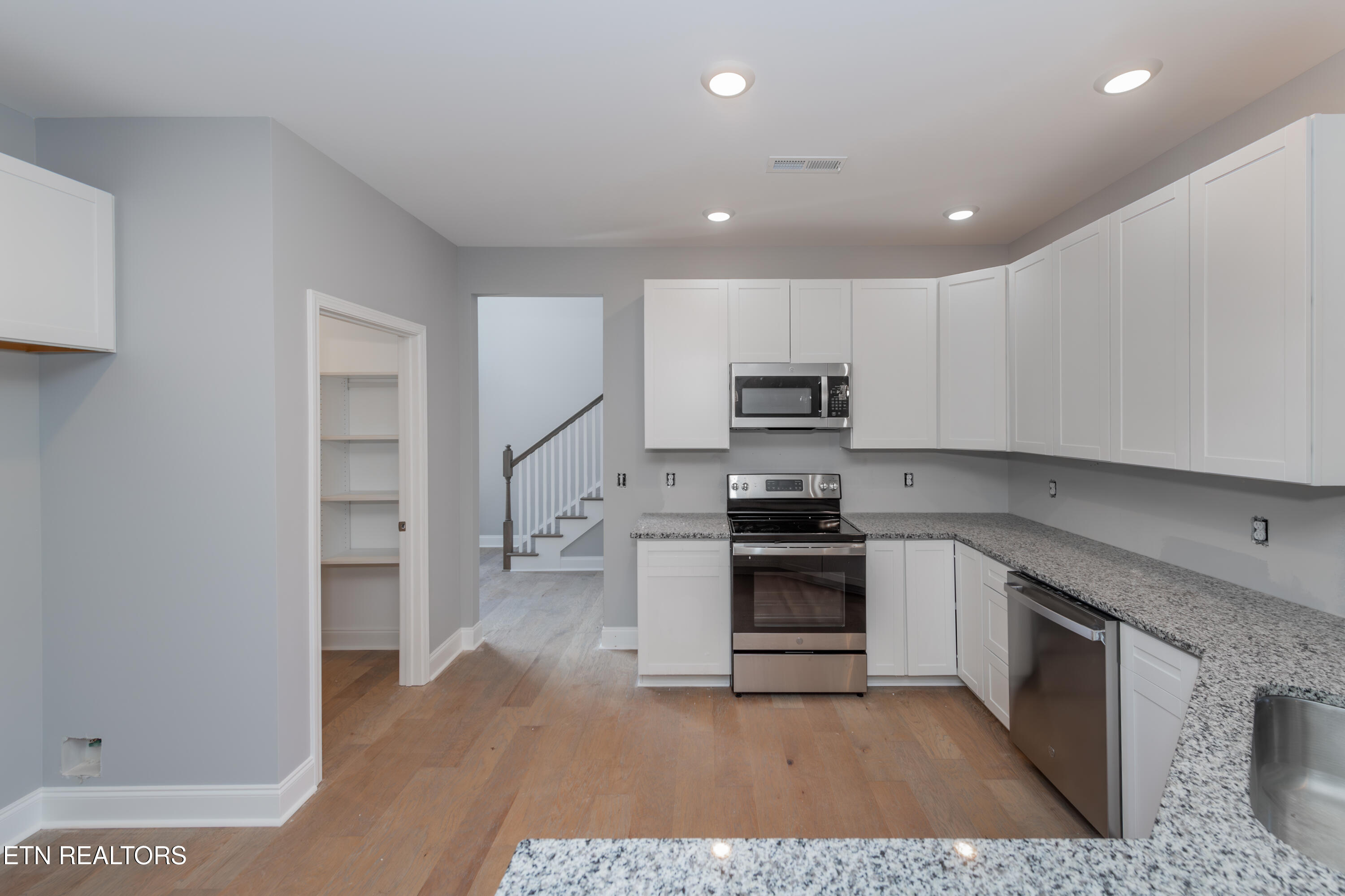 7952 Conductor Way