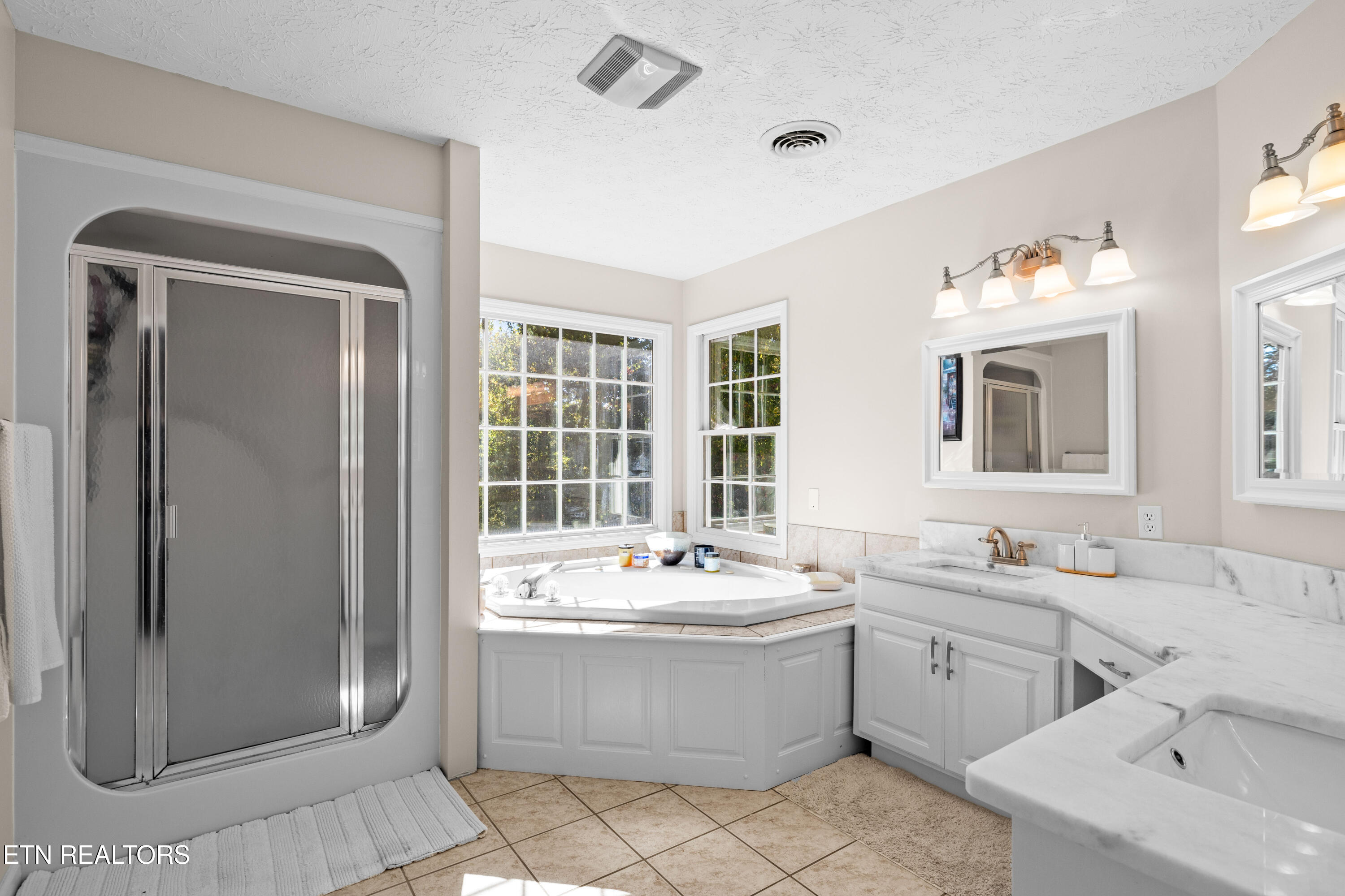 2236 Battle Ground Dr