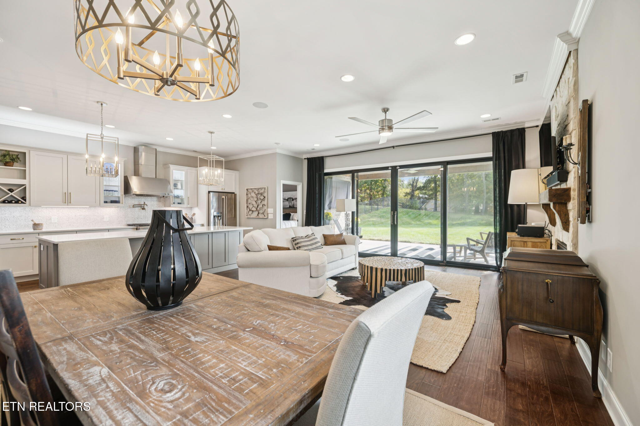 836 Valley Glen Blvd