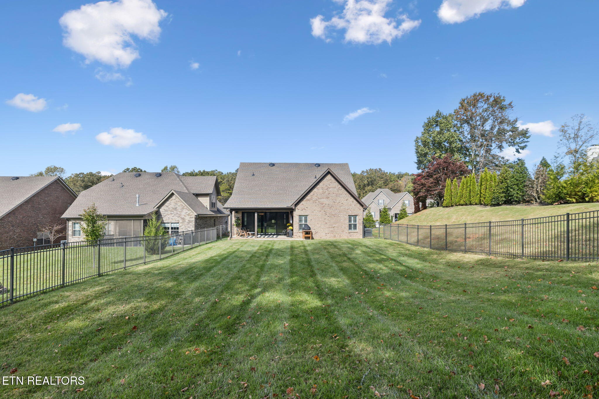 836 Valley Glen Blvd