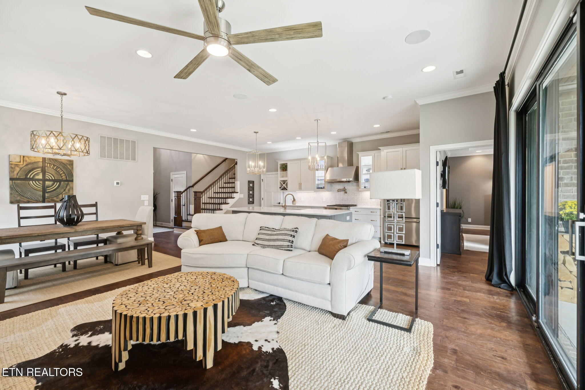836 Valley Glen Blvd