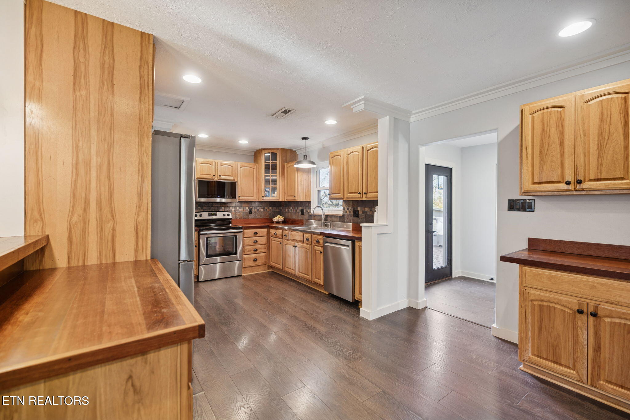 156 Farlow Drive